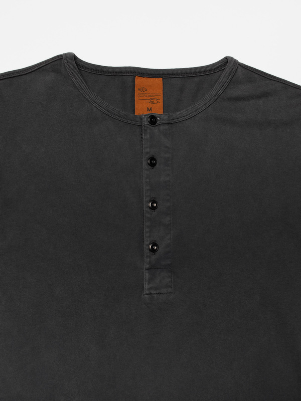 Long Sleeve Henley Washed Antracite henley tee | Nudie Jeans