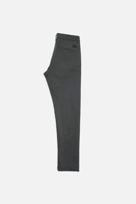 Easy Alvin Black slim tapered chino pants | Nudie Jeans