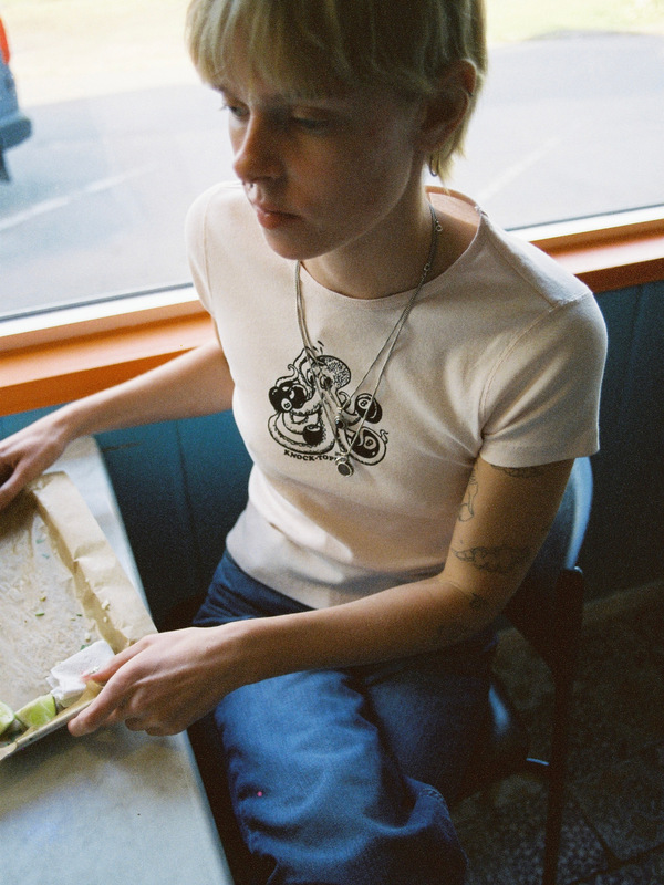 Eve T Shirt Knock Topus