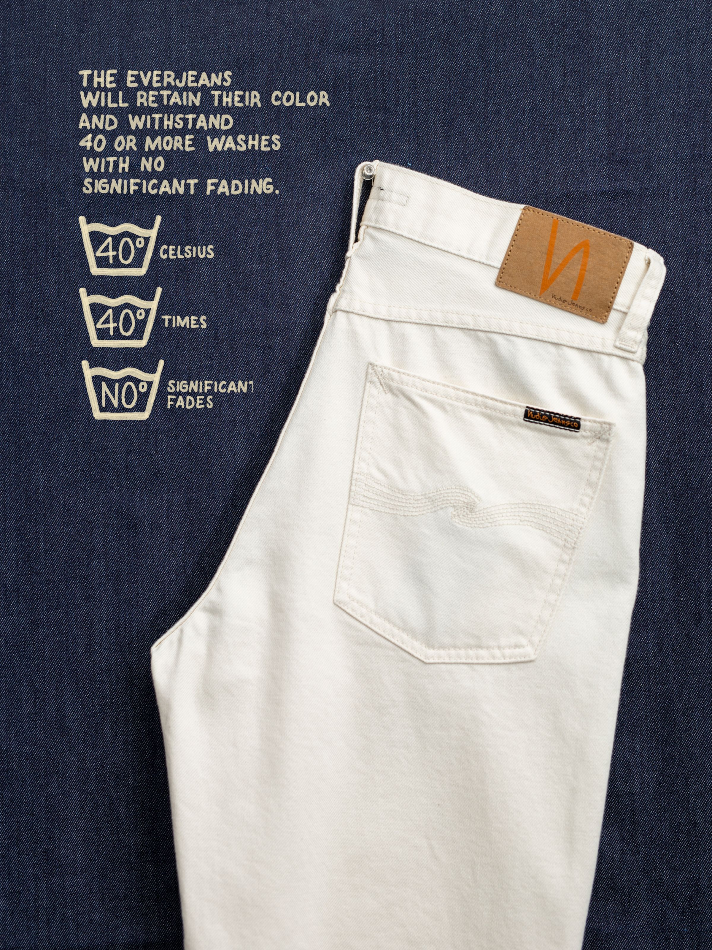 Nudie Jeans Solid Ollie Everivory, elfenbeinfarbene Bio-Baumwoll-Jeans mit Gesäßtaschen-Stickerei und Jacron-Patch.