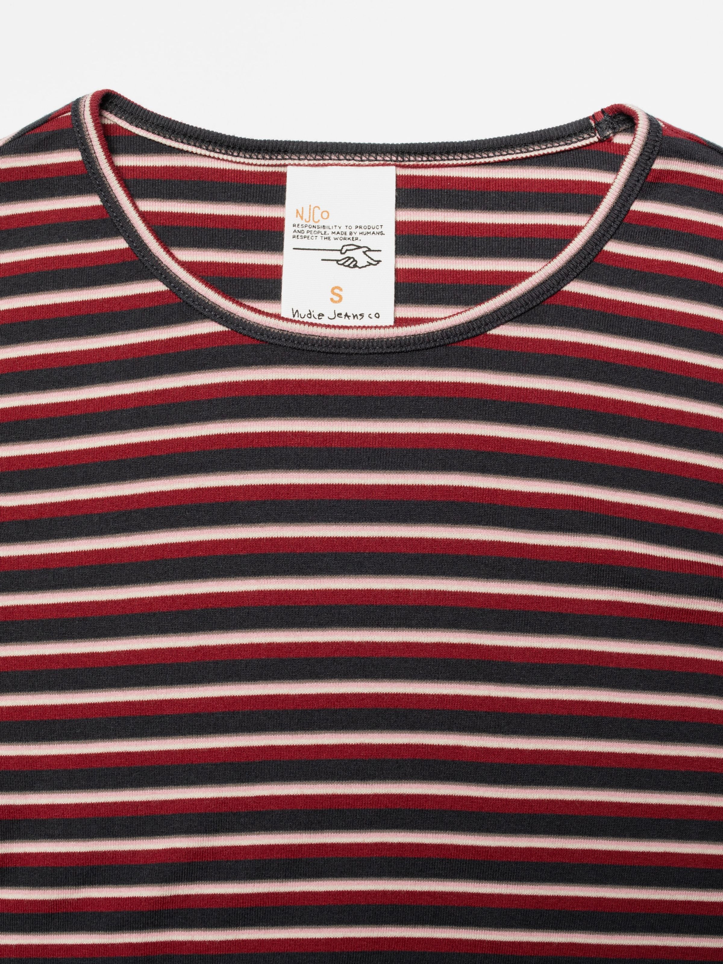 Nudie Jeans Jessy LS T-Shirt Striped Rib in organic cotton, a close-up of the multicolored yarn-dyed stripes and collar.