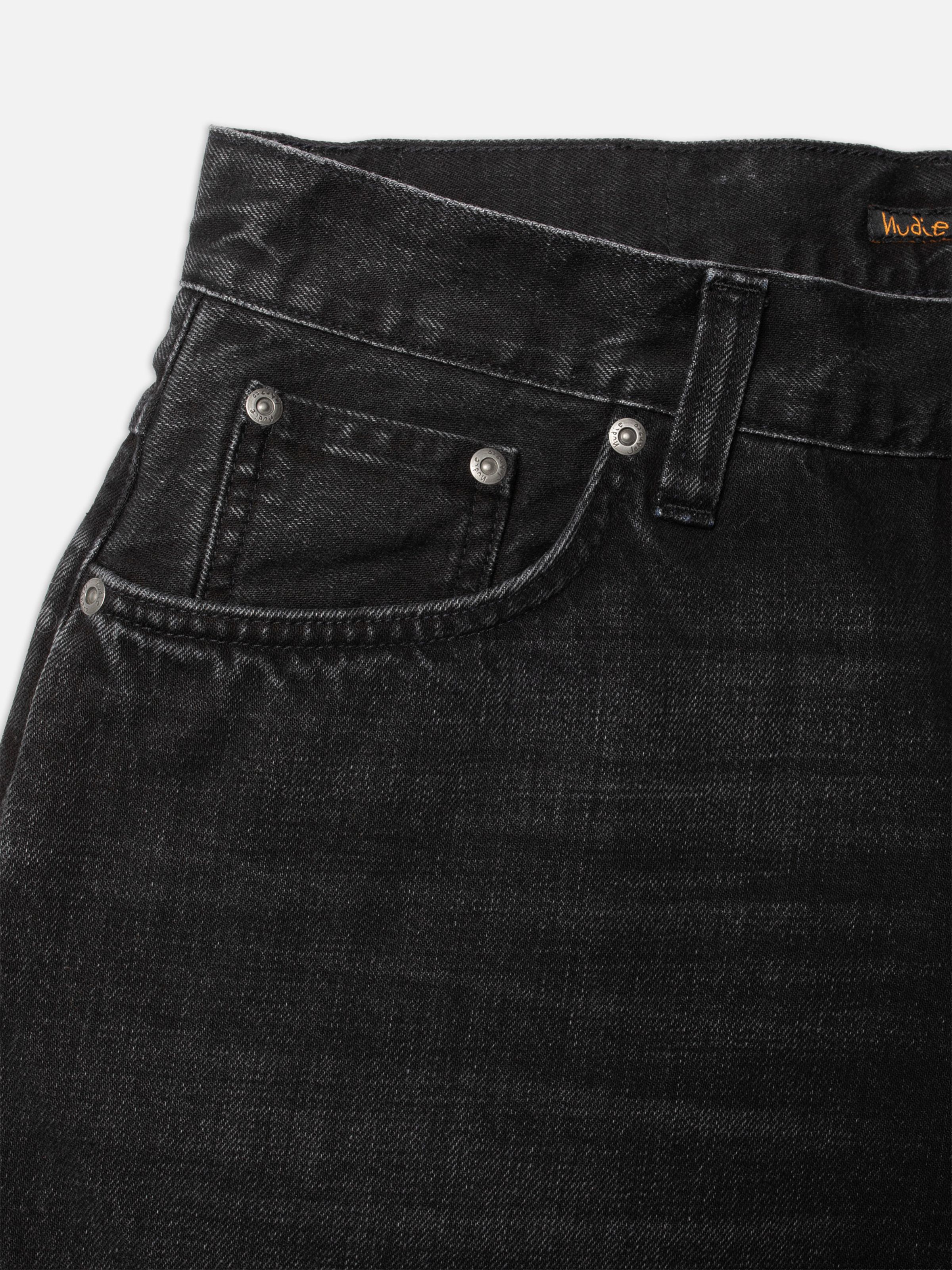 Nudie Jeans Zeb Denim Shorts Night Dune, close-up of the front pocket and antique silver rivets.