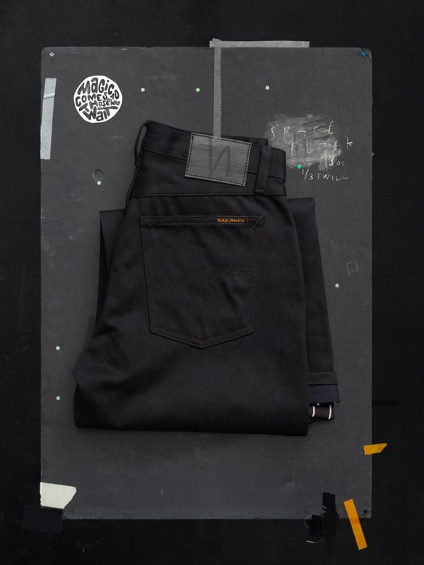 Loud Larry Space Black Selvage loose fit jeans | Nudie Jeans
