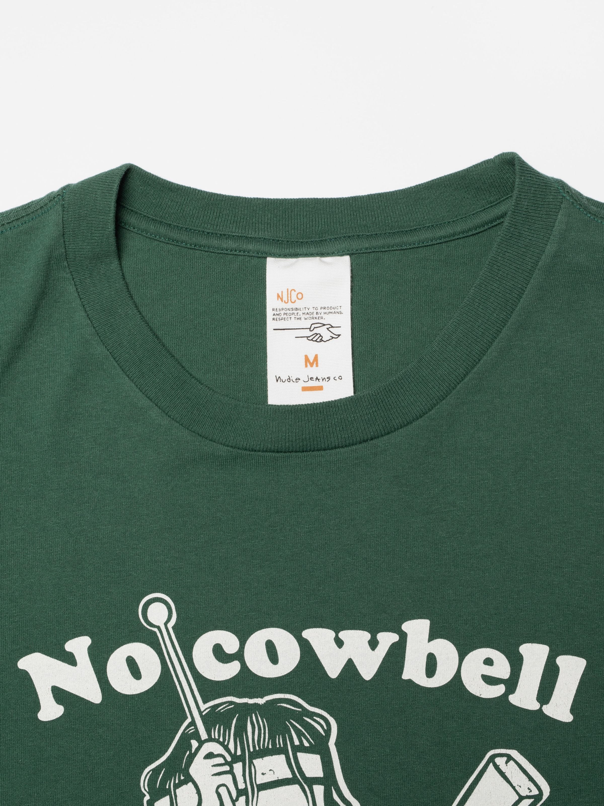 Nudie Jeans Roy Short T-Shirt Cowbell, close-up of the green organic cotton crew neck and chest print.