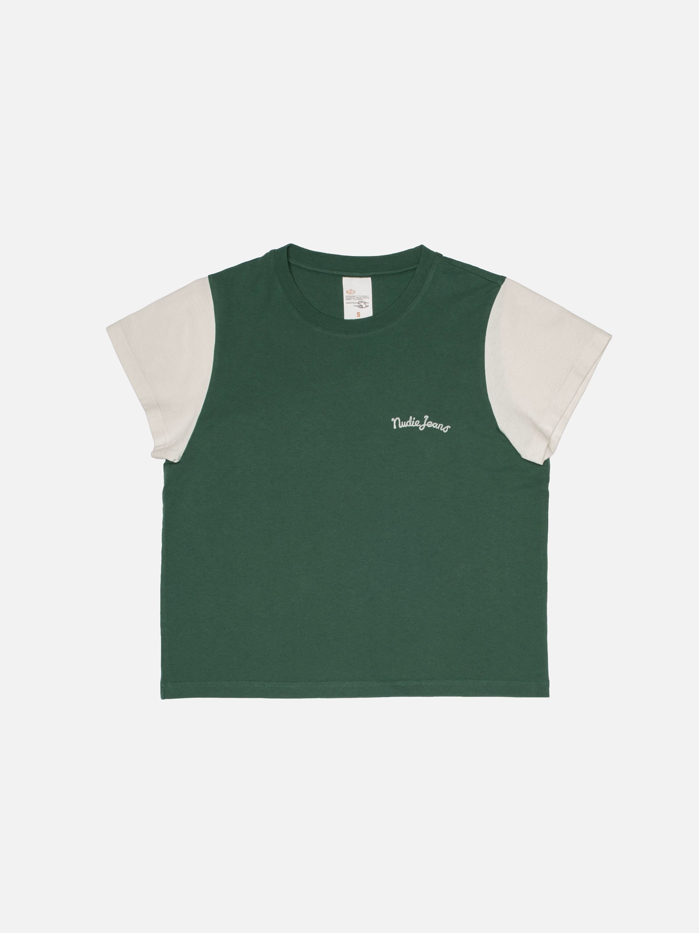 Nudie Jeans Frankie T-Shirt, flach gelegtes T-Shirt mit Rundhalsausschnitt, Kontrastärmeln und Brustprint.